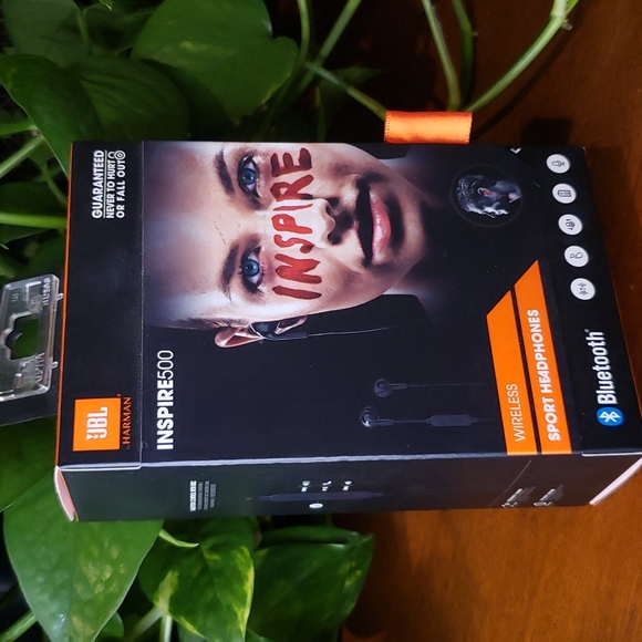 COPY - JBL INSPIRE500 BLUETOOTH SPORT HEADPHONES WIRELESS SWEAT PROOF - Picture 2 of 9